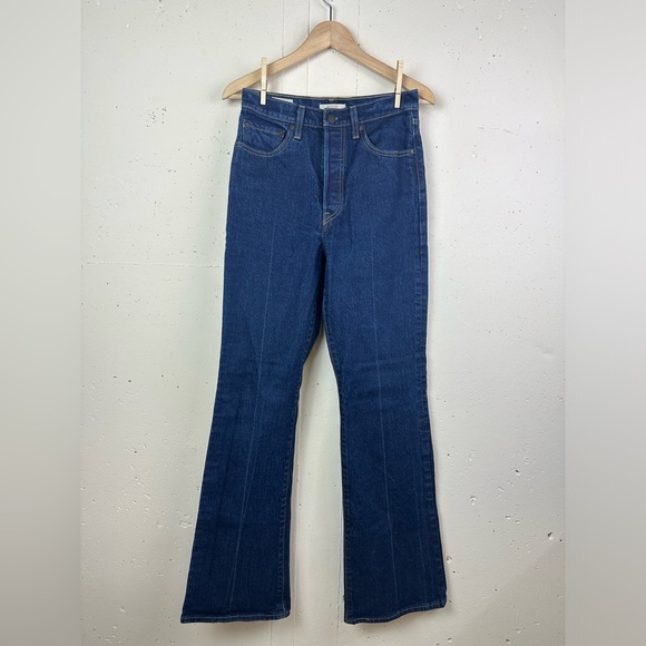 Levi’s High Rise Ribcage Boot Jean - Picture 2 of 6